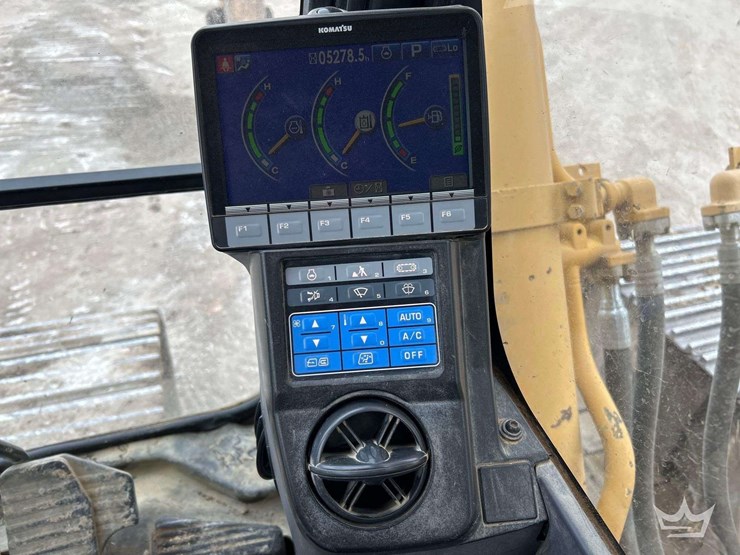 2013-komatsu-pc360-image-15