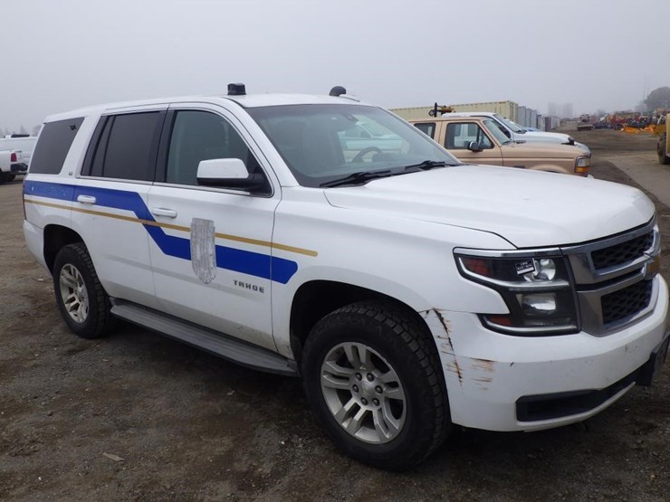 2015-chevrolet-tahoe-image-2
