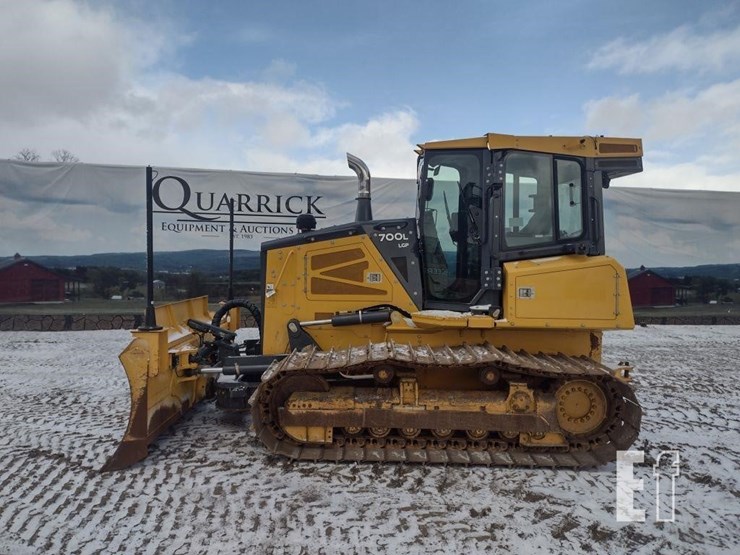 2022-deere-700l-lgp-image-1