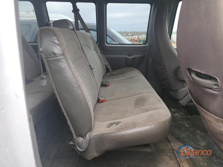 2014-chevrolet-express-2500-image-7