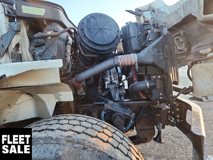 2005-international-workstar-7400-image-27