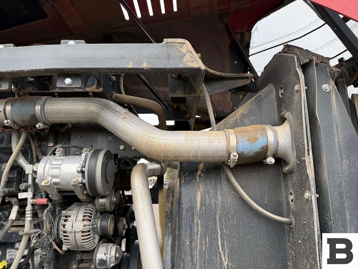 2014-case-ih-steiger-370-rowtrac-image-64