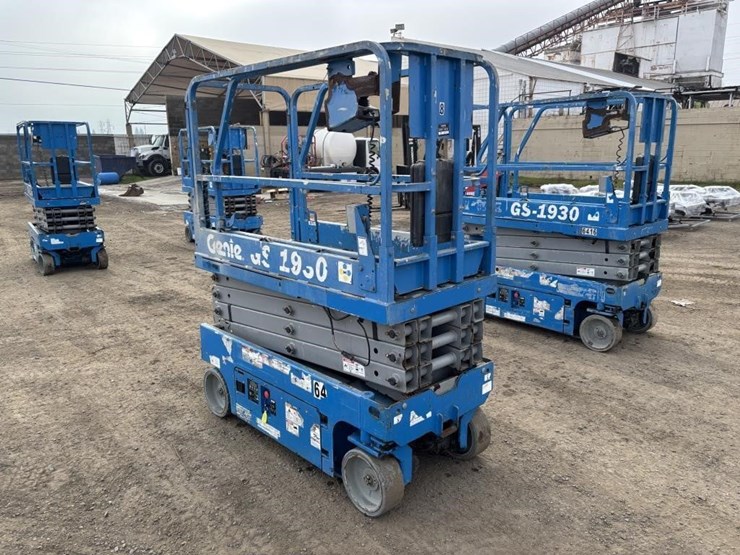 genie-gs1930-image-2