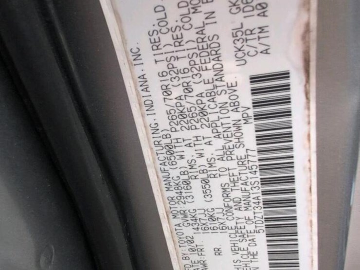 2003-toyota-sequoia-image-8