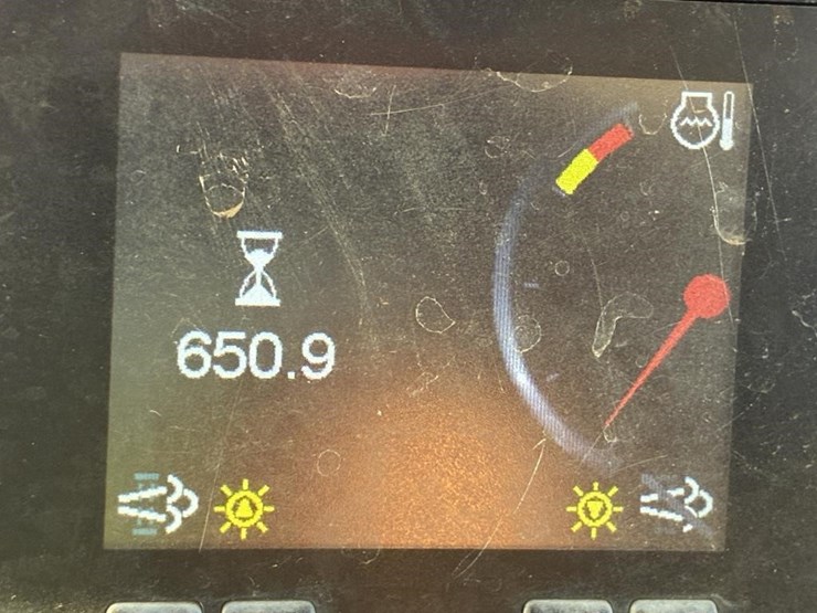 2018-manitou-1050r-image-14