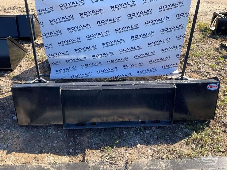 2025-swict-84in.-skid-steer-bucket-attachment-image-2