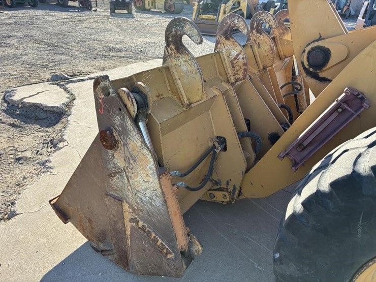 caterpillar-924g-image-8