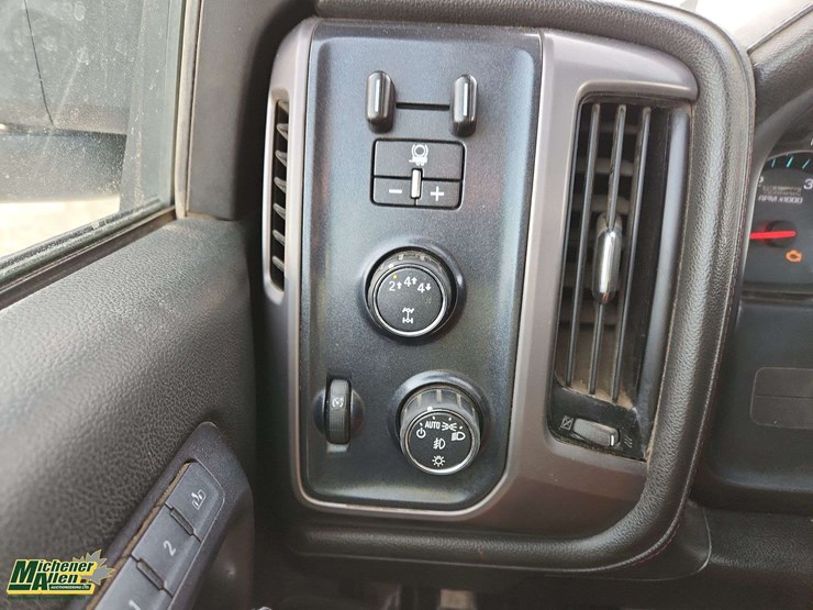 2017-gmc-sierra-3500hd-image-21