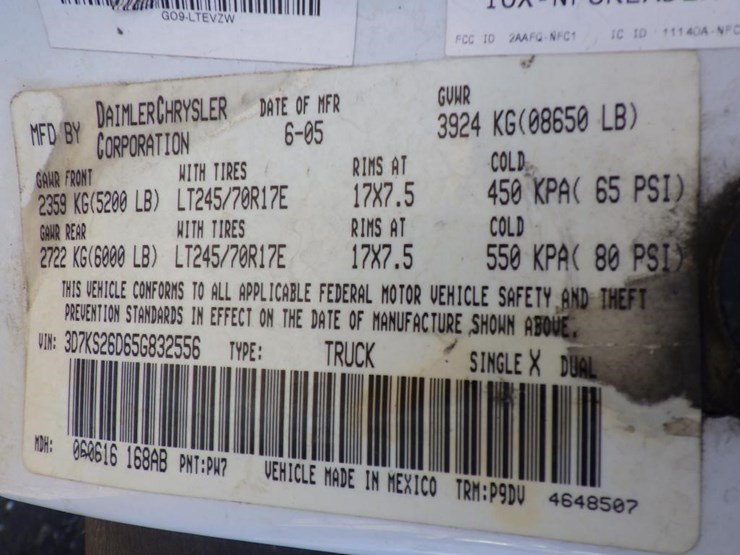 2005-dodge-ram-2500-image-15