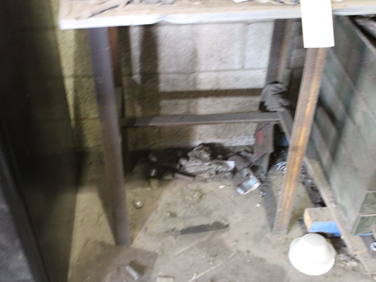 shop-table-with-content-image-2