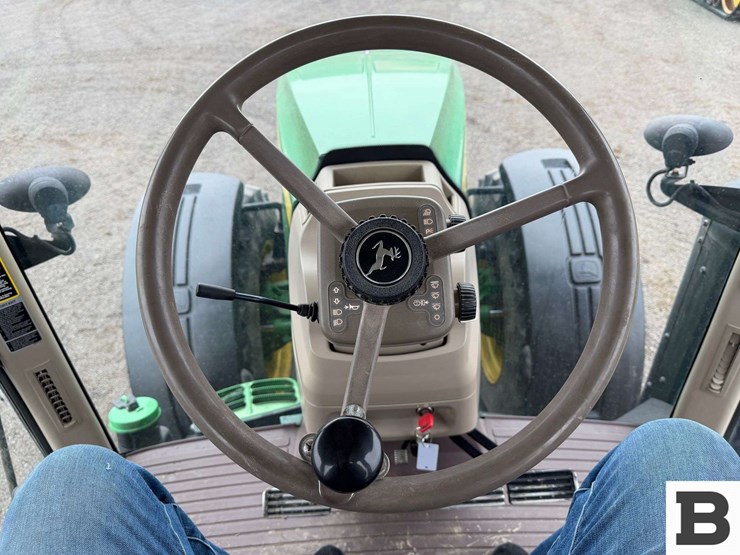 2011-john-deere-8310r-image-73