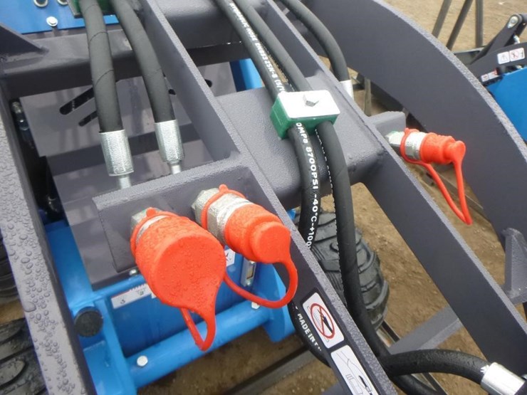 2025-agt-mx-mrt23-skid-steer-track-loader-image-10