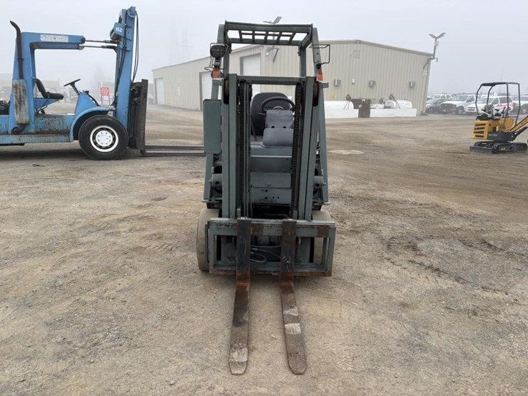 2005-nissan-mcpl02a25lv-image-6