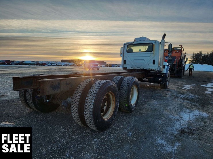 2005-international-workstar-7400-image-4