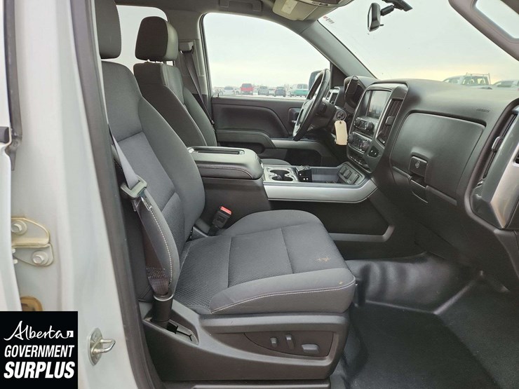 2017-chevrolet-silverado-1500-image-19