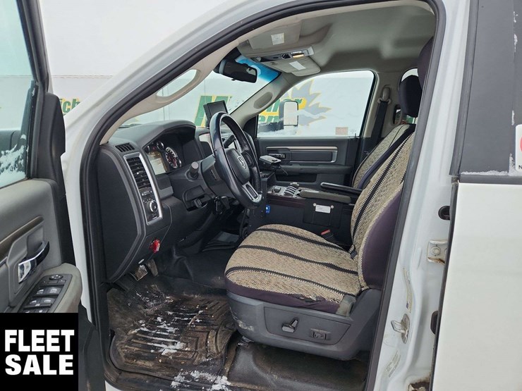 2014-ram-4500-slt-image-17