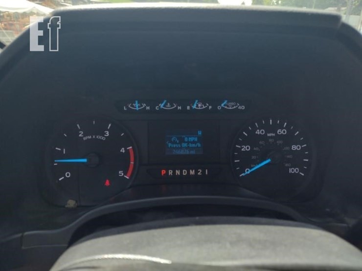 18-ford-f550-image-7