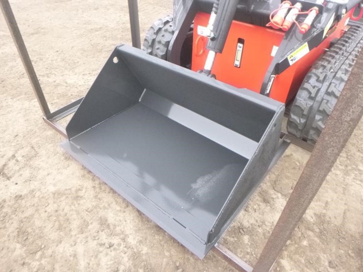 2025-agt-lrt23-skid-steer-track-loader-image-7