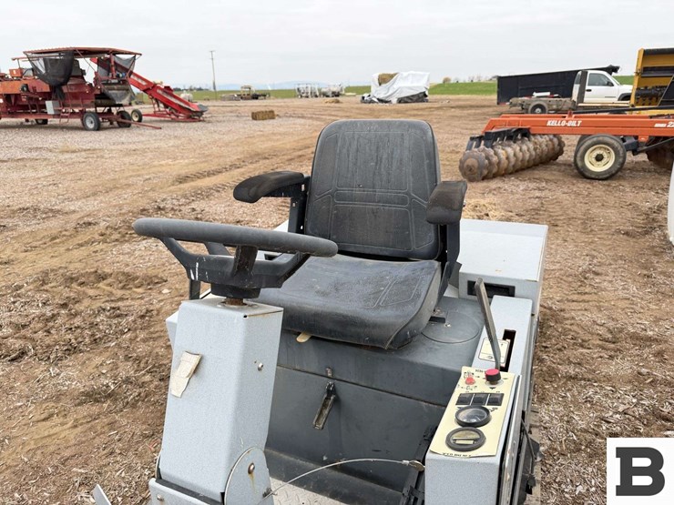 tomcat-shop-sweeper---pasco,-wa-image-6