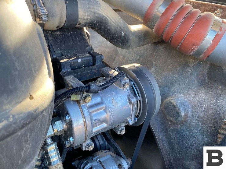 2007-case-ih-480-image-100