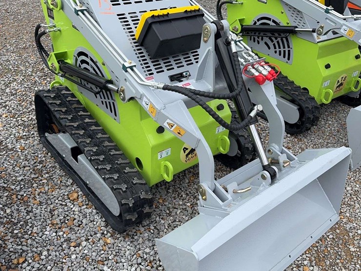 unused-mini-skid-steer-loader-image-3