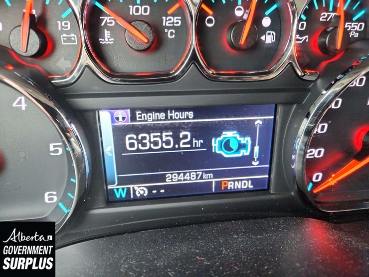 2017-chevrolet-silverado-1500-image-27