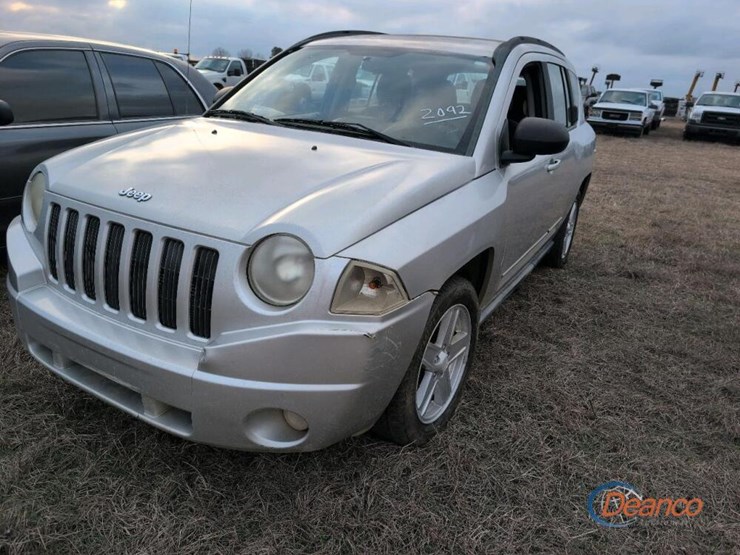 2010-jeep-compass-image-1