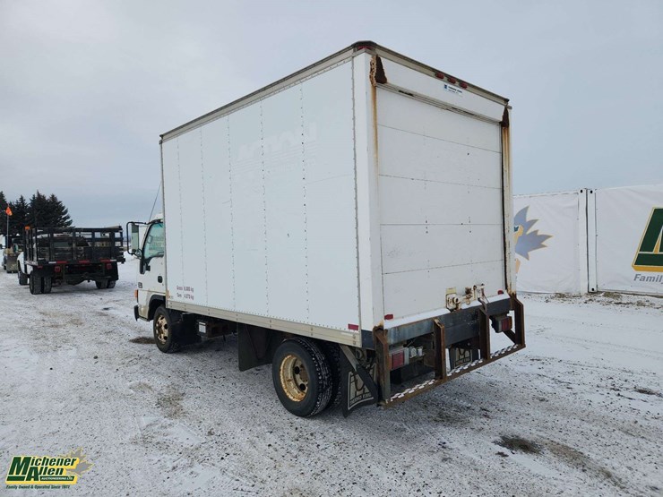 2003-gmc-w4500-image-3