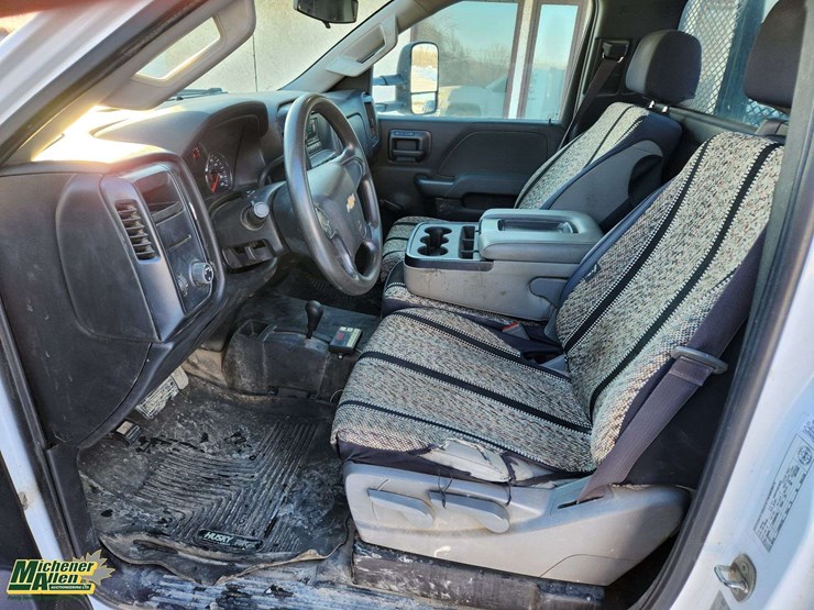 2017-chevrolet-silverado-3500hd-image-17