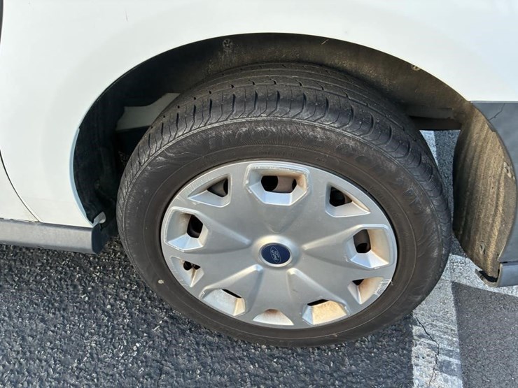 2016-ford-transit-image-5