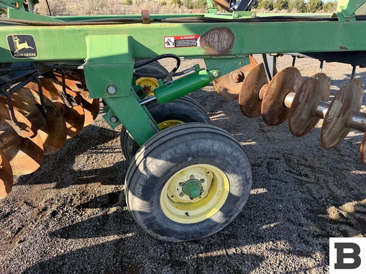 john-deere-650-image-30