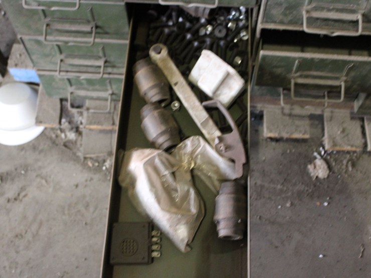 parts-cabinet-with-content-image-2