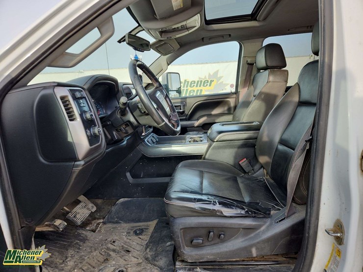 2017-gmc-sierra-3500hd-image-14