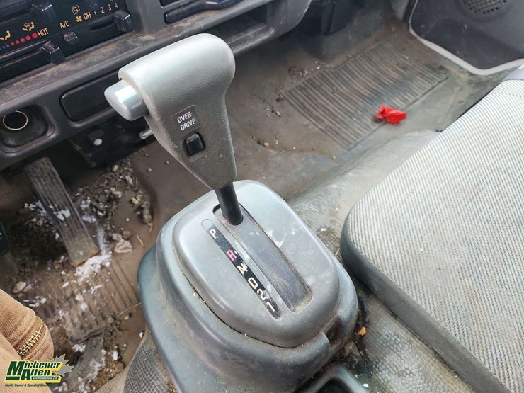 2003-gmc-w4500-image-21