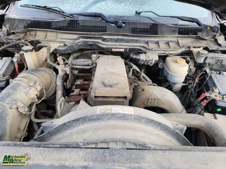 2017-dodge-3500-image-29