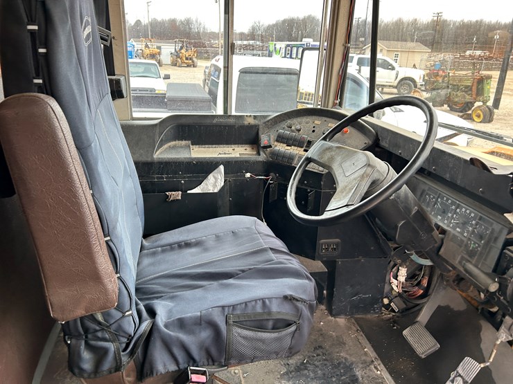 international-3800-image-7