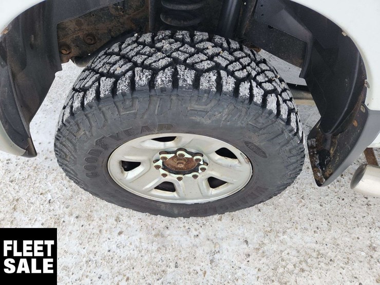 2015-ram-3500-slt-image-10