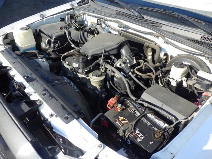 2013-toyota-tacoma-image-8