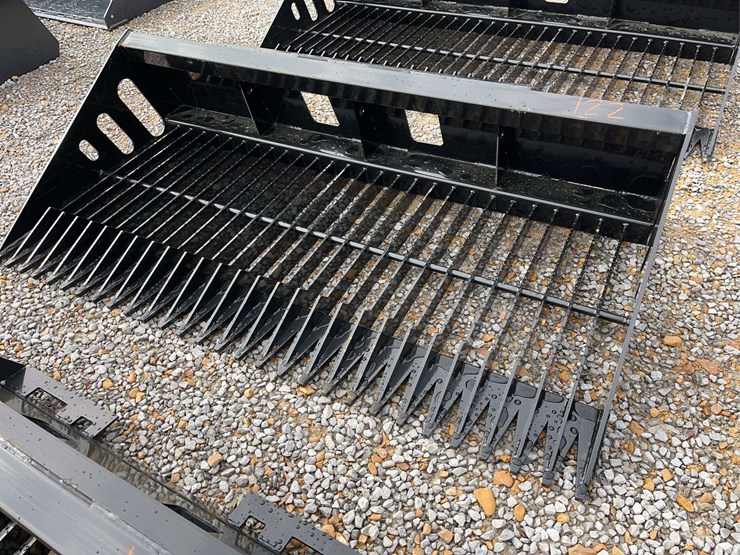 sliding-loader-sieve-shovel-image-1