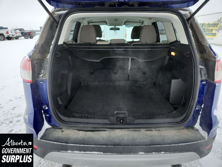 2013-ford-escape-se-image-16