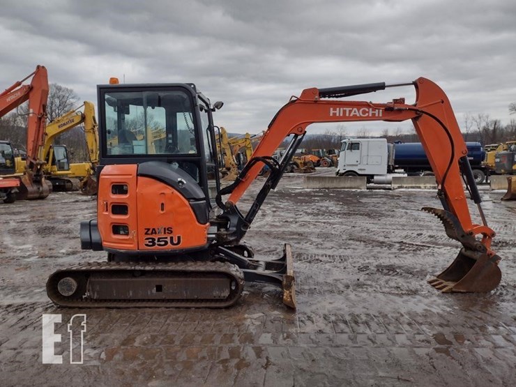 2014-hitachi-zx35u-image-3
