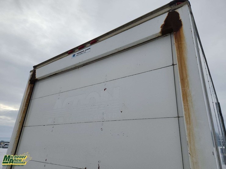 2003-gmc-w4500-image-31