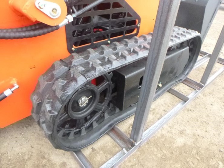 2025-agt-lrt23-skid-steer-track-loader-image-16