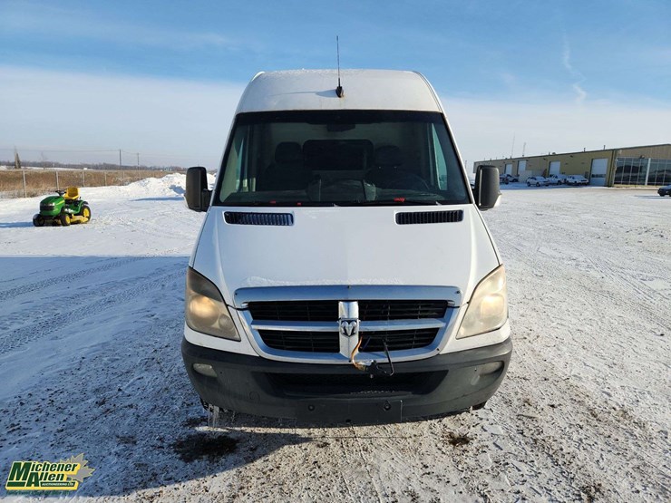 2009-dodge-sprinter-3500-image-9