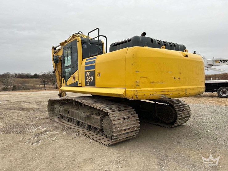 2015-komatsu-pc360-image-3
