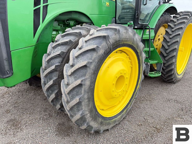 2012-john-deere-8335r-image-13