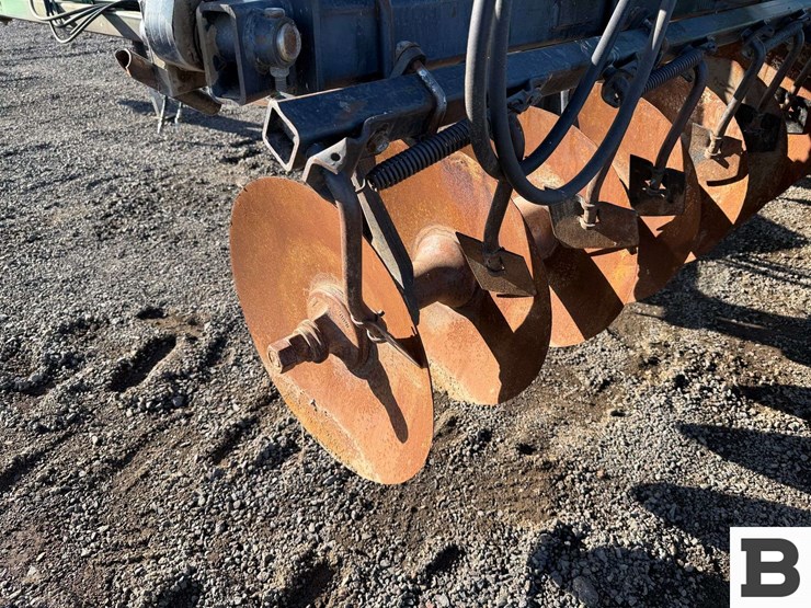 john-deere-650-image-25