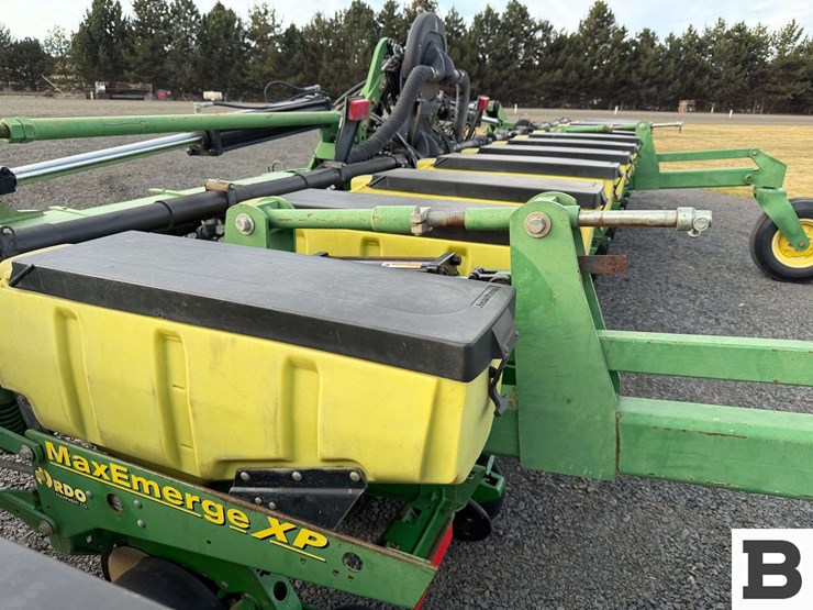 john-deere-1720-image-27