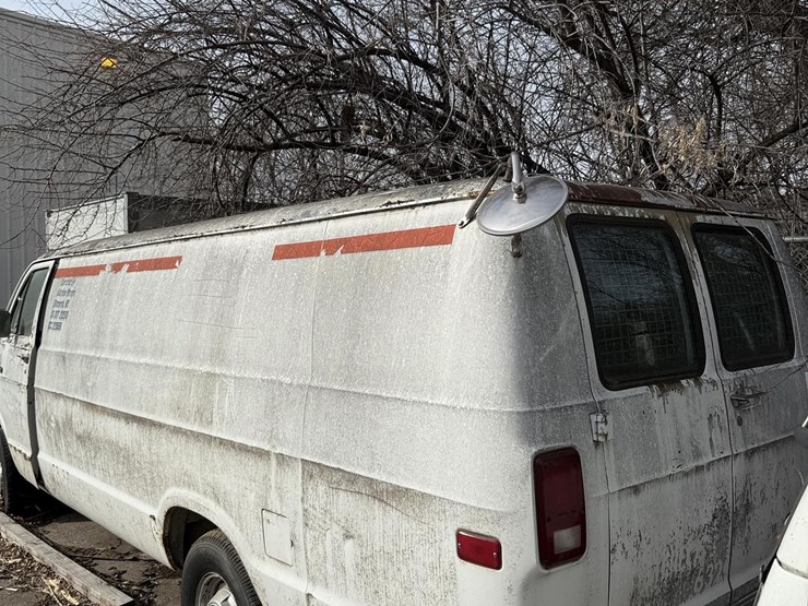 1992-dodge-ram-2500-image-4