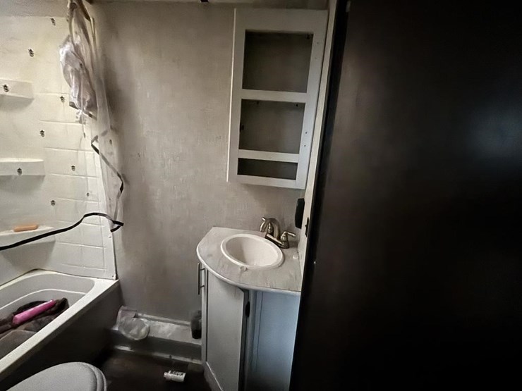 2020-bullet-bl243bhsw20-travel-trailer-image-34